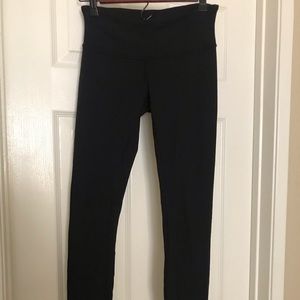 LULULEMON Black wunder under leggings